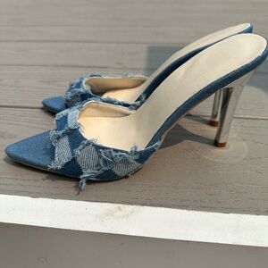 SOLD•SOLD•SOLD•SOLD•Denim jeans heels! Size 5 ! Gorgeous